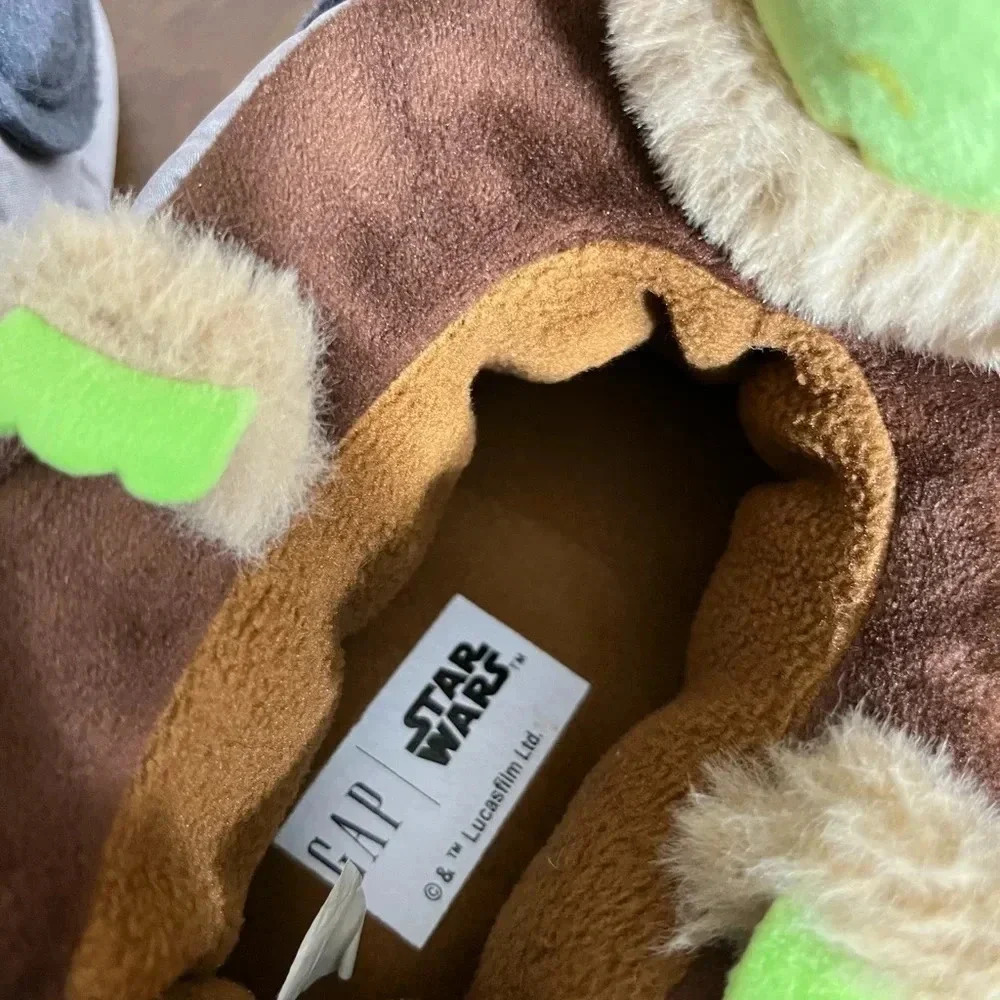 GapKids Star‎ Wars Grogu slippers size 3–4 - Picture 6 of 6